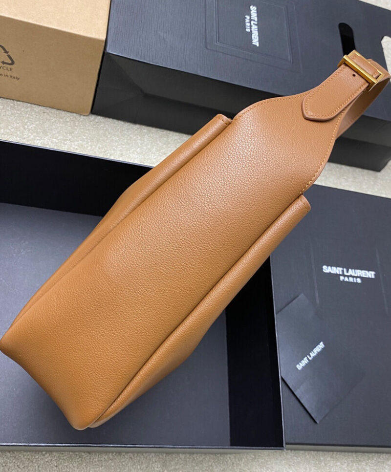Saint Laurent Le 5 A 7 Supple Small In Grained Leather
